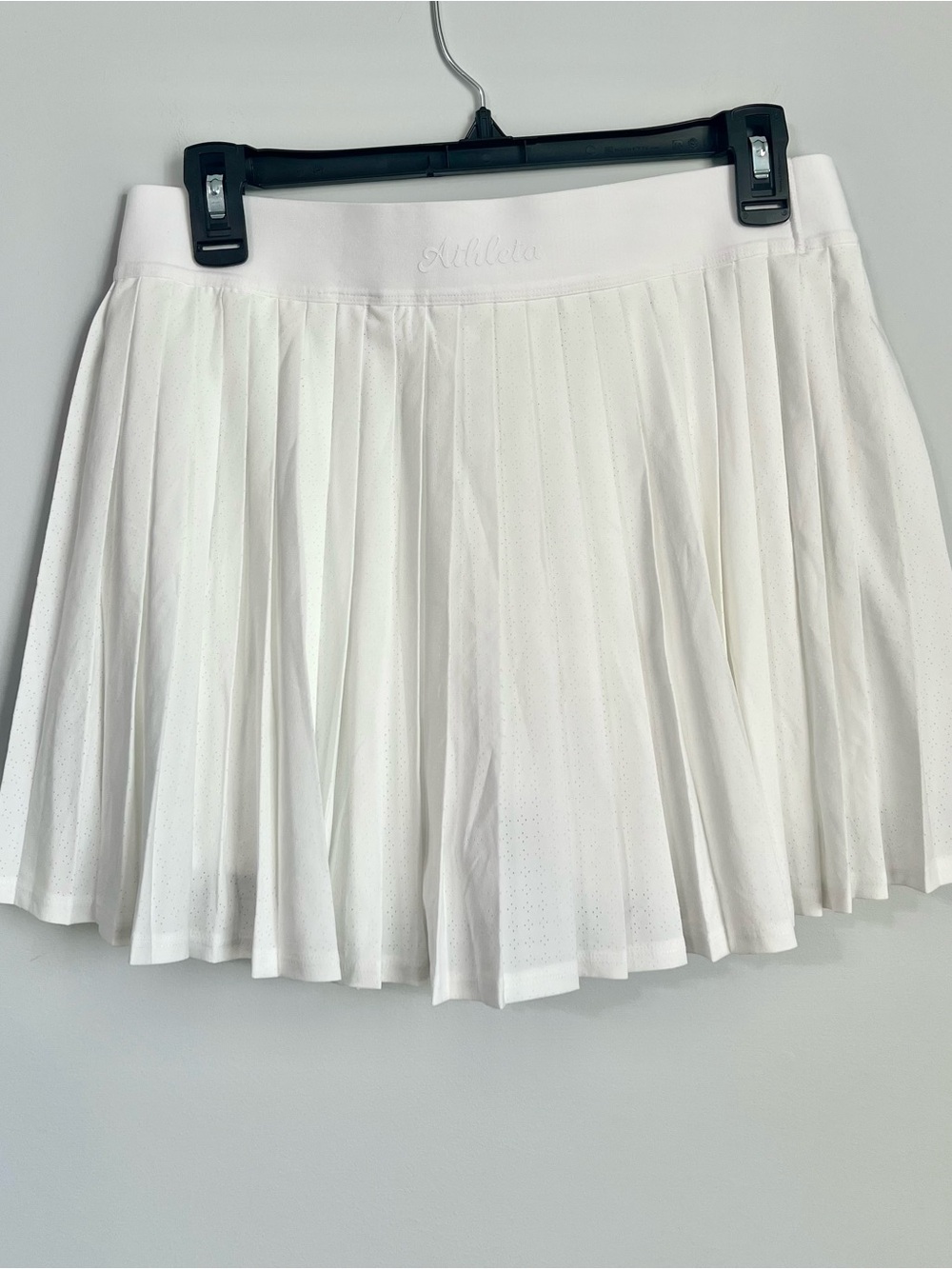 Athleta Match Point Pleated Lasercut Skort | White | Medium - Picture 4 of 7